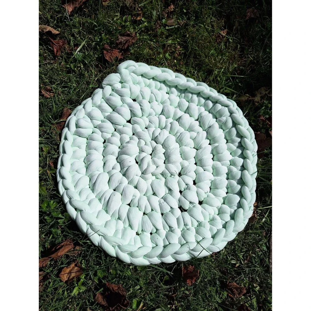 Extra soft hand made kitty mat